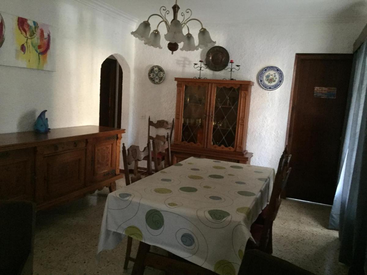Les Roches Villa L' Escala Luaran gambar