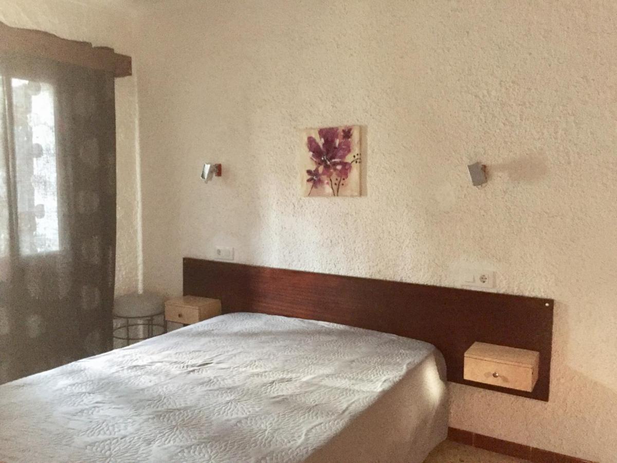 Les Roches Villa L' Escala Luaran gambar