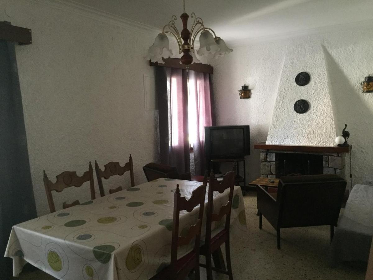 Les Roches Villa L' Escala Luaran gambar